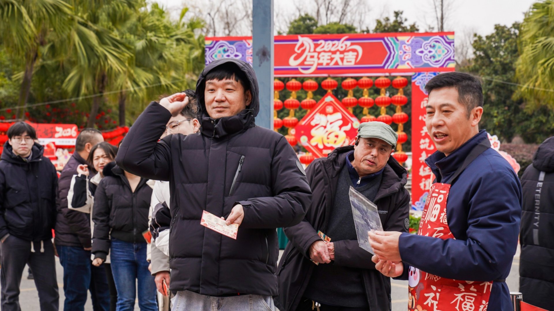 为表彰先进